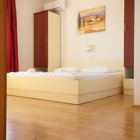 Villa Mily Baška Voda Kamer foto