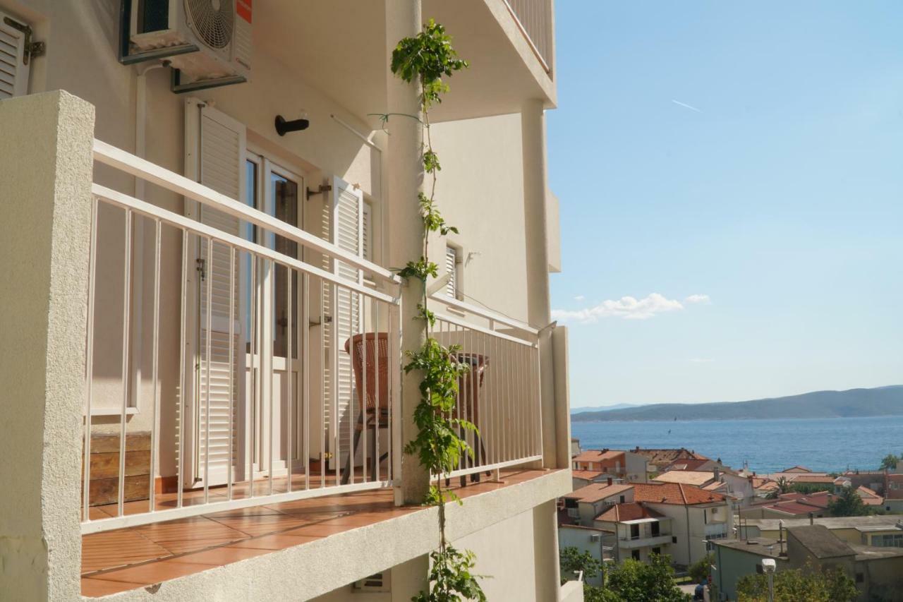 Apartment Mily Baska Voda